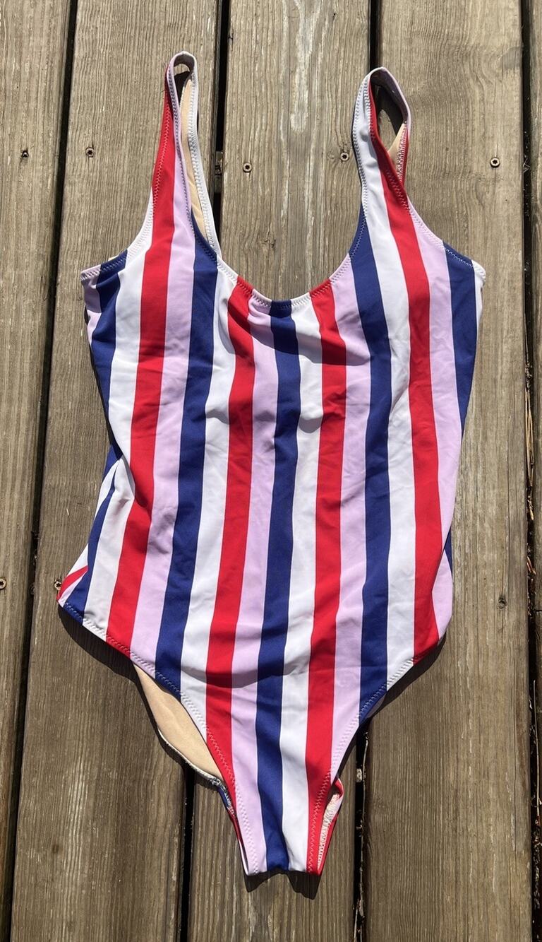 Old Navy Medium Women’s One Piece Striped Bathing Suit Patriotic Swim Suit